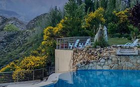 El Carmelo Mountain Lodge